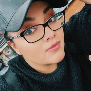 Meet your Posher, Paaola